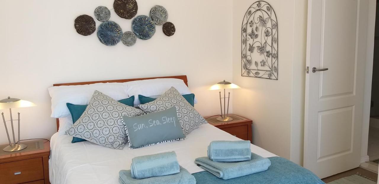 Wave Dancer Bed & Breakfast Гансбаи Екстериор снимка