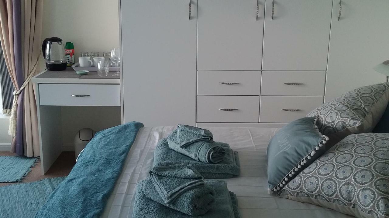 Wave Dancer Bed & Breakfast Гансбаи Екстериор снимка